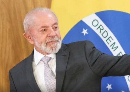 Em busca de acordos, Lula e autoridades embarcam para Ásia