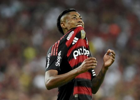 Polícia Federal indicia Bruno Henrique, do Flamengo, por forçar cartão e beneficiar apostadores