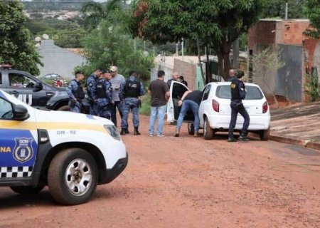 M&atilde;e acusa GCM de executar filho e remover provas de c&acirc;mera de seguran&ccedil;a