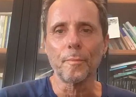 Tony Bellotto, do Titãs, passa por cirurgia e equipe atualiza estado de saúde
