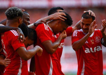 Dois gols e choro: conheça Victor Gabriel, decisivo na virada do Inter sobre o Juventude