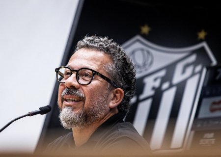 Cléber Xavier aparece no BID e pode estrear pelo Santos