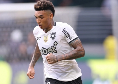 Atual campeão, Botafogo vence a primeira no BR 25