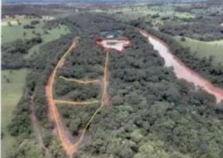Empresa alega que n&atilde;o &eacute; respons&aacute;vel por desmate &agrave;s margens do Rio Aquidauana