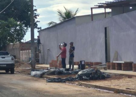 Maioria das pessoas com trabalho em MS &eacute; branca, com superior completo