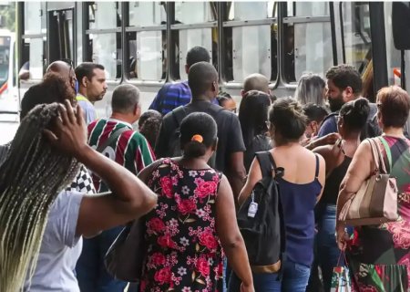 Desemprego recua para 6,2% em maio, o menor para o período desde 2012