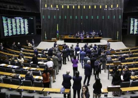 Lula veta projeto que aumentaria n&uacute;mero de deputados federais para 531