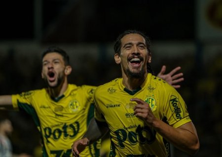 Santos perde fora de casa e segue ameçado pelo Z-4