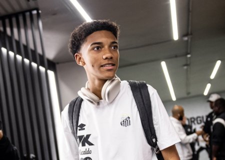 Robinho Jr. pula etapas e ganha espaço no Santos com apoio de Neymar