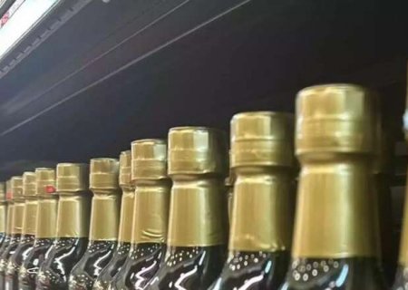 Anvisa pro&iacute;be venda de quatro alimentos, incluindo azeite de origem desconhecida