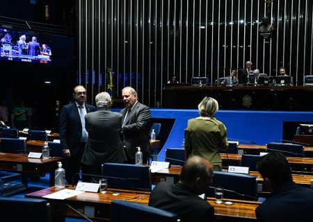 Senado aprova aumento de pena para quem oferece bebida alcoólica a menores