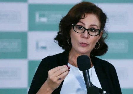 Moraes libera redes sociais da deputada Carla Zambelli