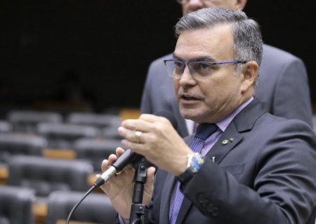 Comissão aprova protocolo para tratamento de vício em tecnologia pelo SUS