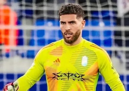 Luca Zidane, filho da lenda Zinédine Zidane, foi chamado pela primeira vez pela seleção argelina