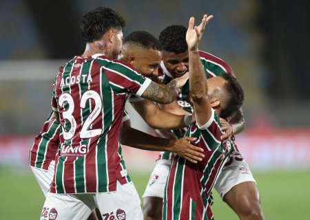 Fluminense vence o Ceará no Maracanã e entra no G-6 do Brasileirão