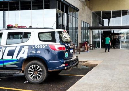 Presos suspeitos de tentativa de furto &agrave; joalheria em shopping