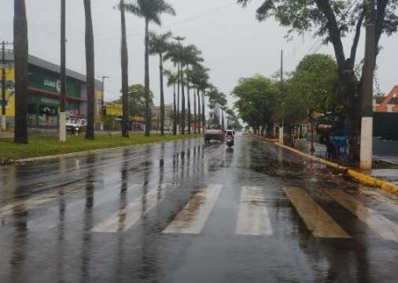 Dourados, Rio Brilhante e Ivinhema t&ecirc;m chuva leve nesta manh&atilde;