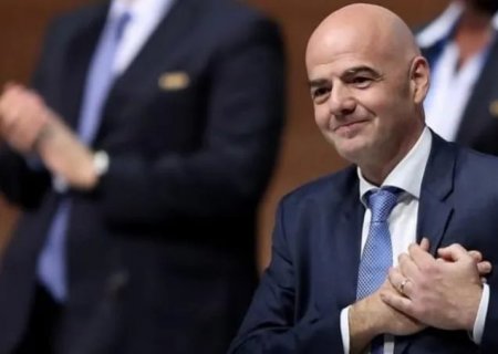 Presidente da FIFA diz que  alta procura por ingressos justifica os valores excessivos