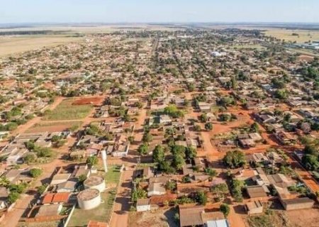 Homem &eacute; preso ap&oacute;s amea&ccedil;ar degolar filha de 6 anos com faca e atacar fam&iacute;lia