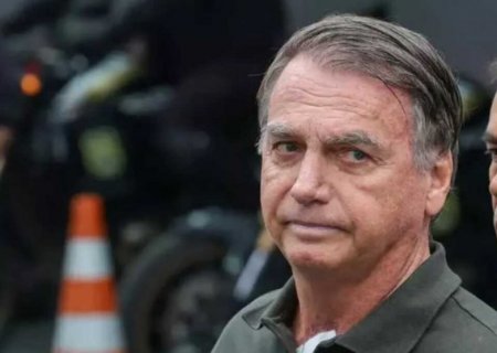 Bolsonaro tem 'melhora importante', mas ainda sem previsão de deixar a UTI, diz hospital