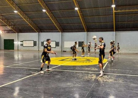 Time de Dourados se prepara para representar MS no futsal nacional