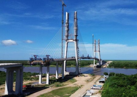 Ponte que une Brasil e Paraguai está 90% concluída