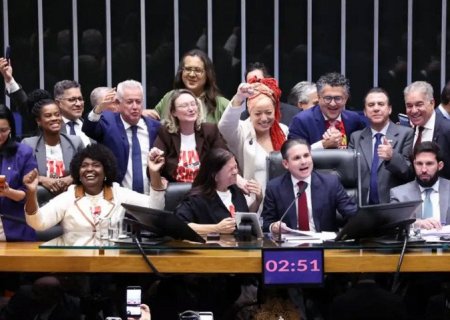 Câmara aprova, em dois turnos, PEC pelo fim da escala 6x1