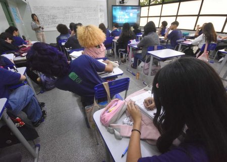 MP quer obrigar MS e Prefeitura da Capital a abrir concurso para professor