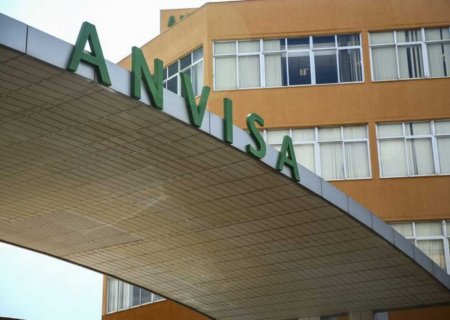 Anvisa suspende lotes de medicamentos para controle de pressão e para câncer