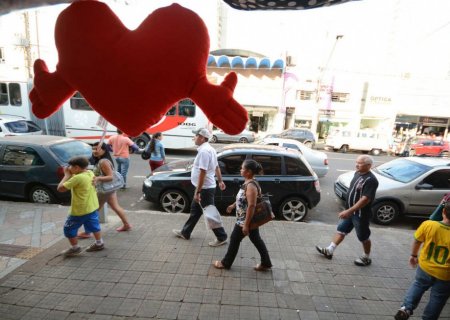 Dia dos Namorados e Copa do Mundo vão injetar R$ 280 milhões em Campo Grande